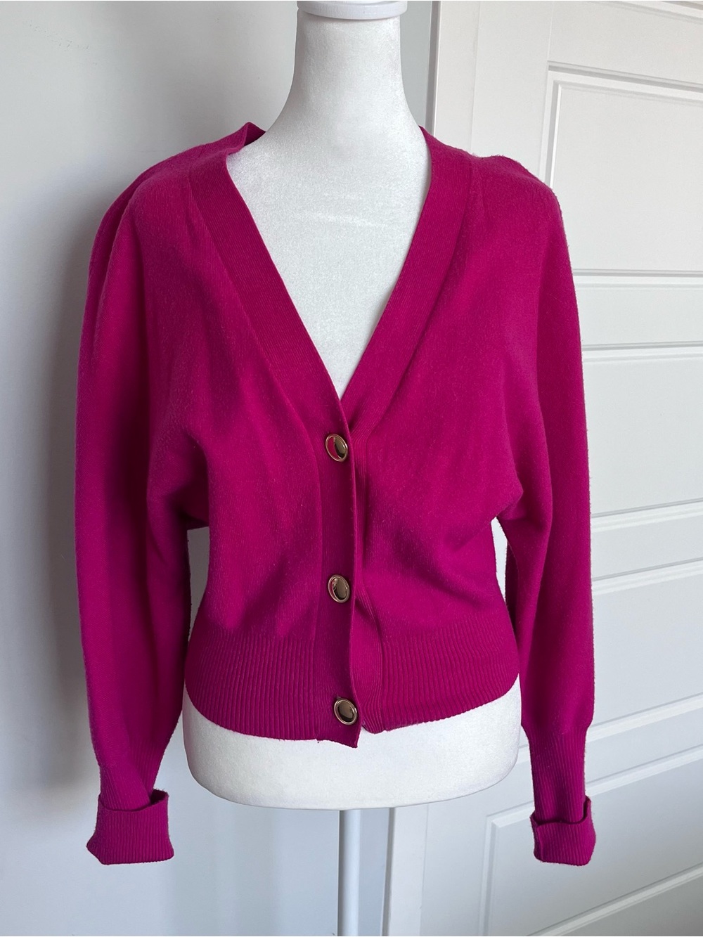 Express Womens Magenta Button-Front V-Neck Cardigan